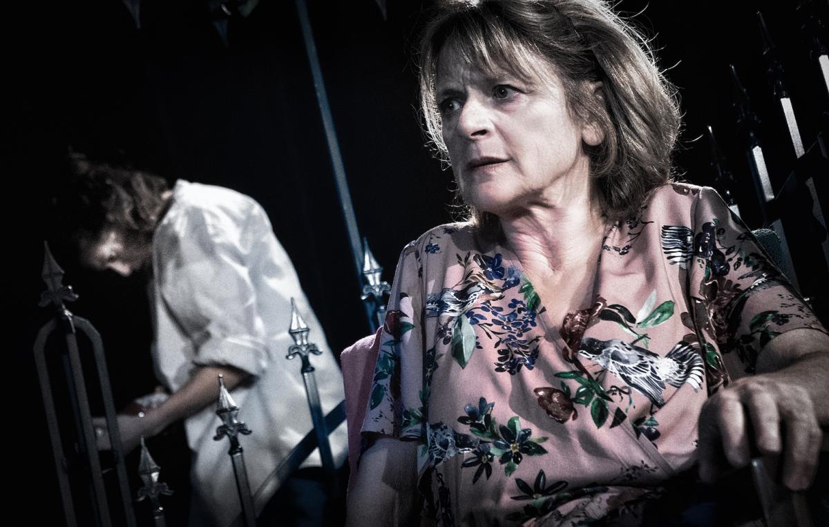 Dobrou noc, mami - fotky z inscenace