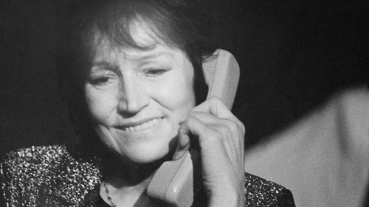 Líp se loučí v neděli