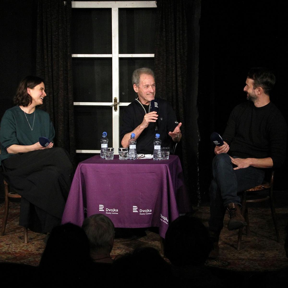 Novinky - Rozpravy s Evou Josefíkovou-Podzimkovou a Matějem Podzimkem