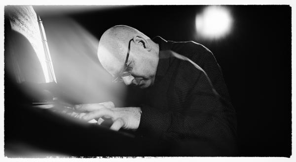 Zpívá a vypráví Soňa Červená (foto J.Malíř)