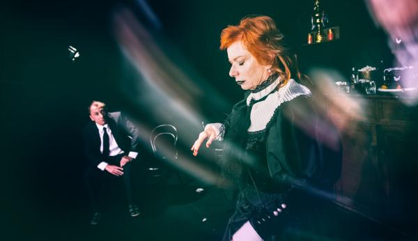 TRHNI SI, OTČE! - fotky z inscenace