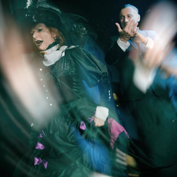 TRHNI SI, OTČE! - fotky z inscenace