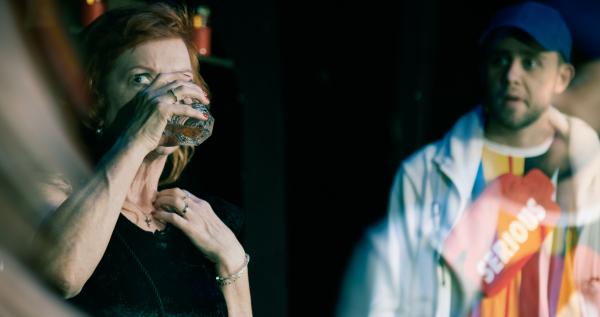 TRHNI SI, OTČE! - fotky z inscenace