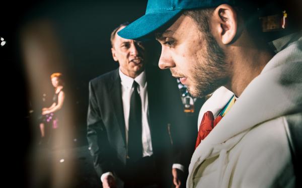 TRHNI SI, OTČE! - fotky z inscenace