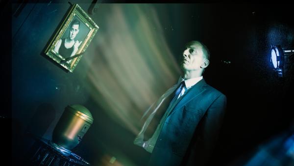 TRHNI SI, OTČE! - fotky z inscenace