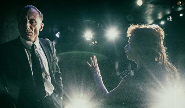 TRHNI SI, OTČE! - fotky z inscenace