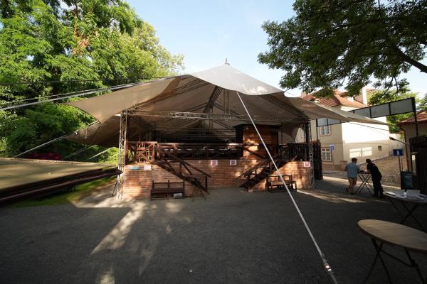 zastreseni_letni_sceny-3